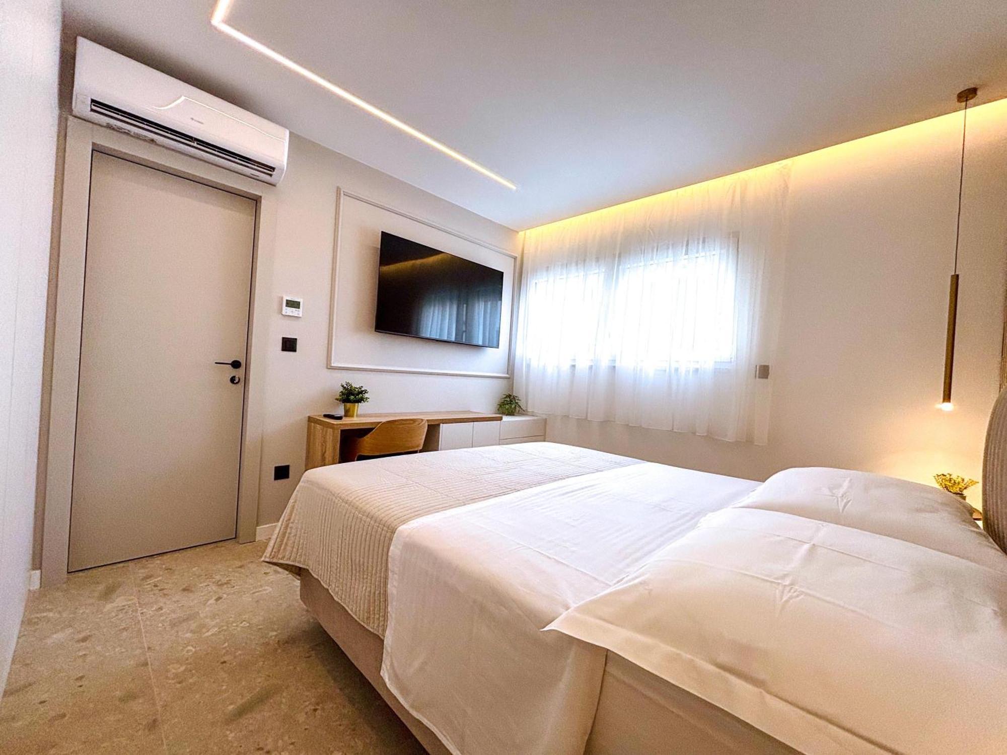Marthinis Luxury Suites Spalato Esterno foto